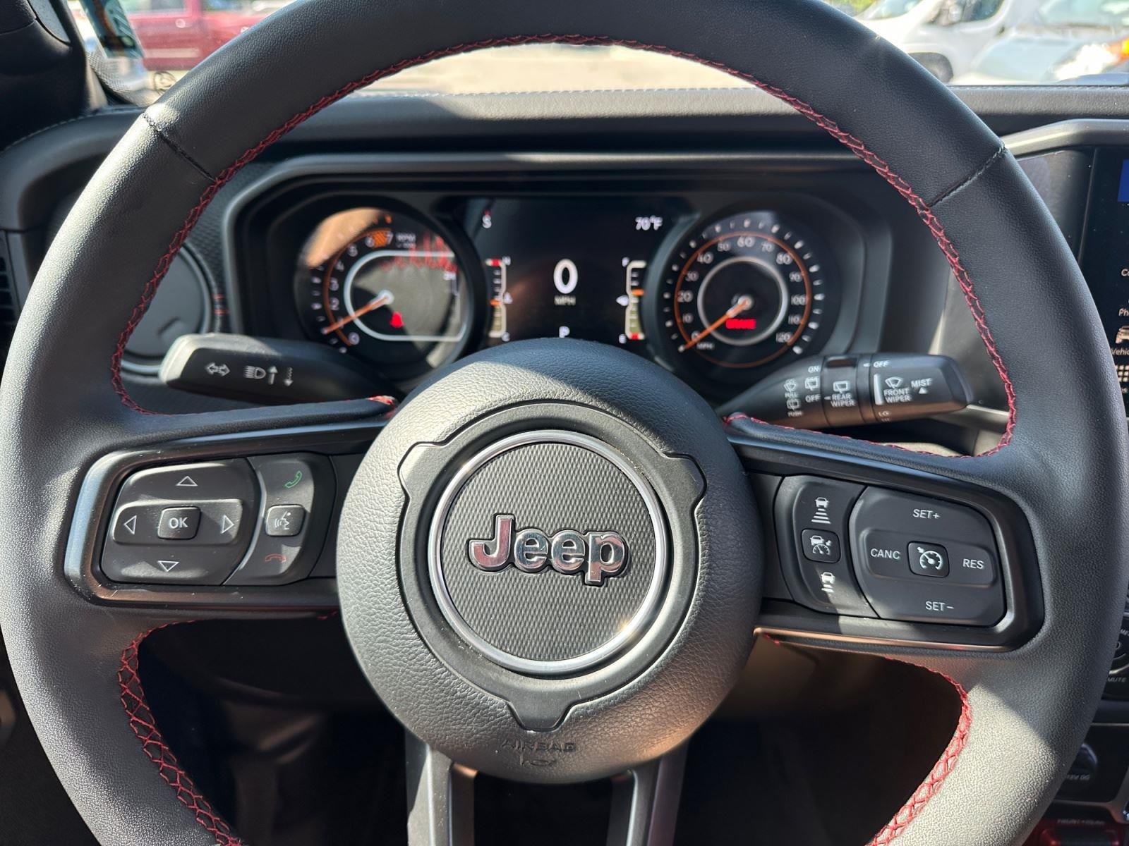 Used 2025 Fathom Blue Pearlcoat Jeep Rubicon image 21