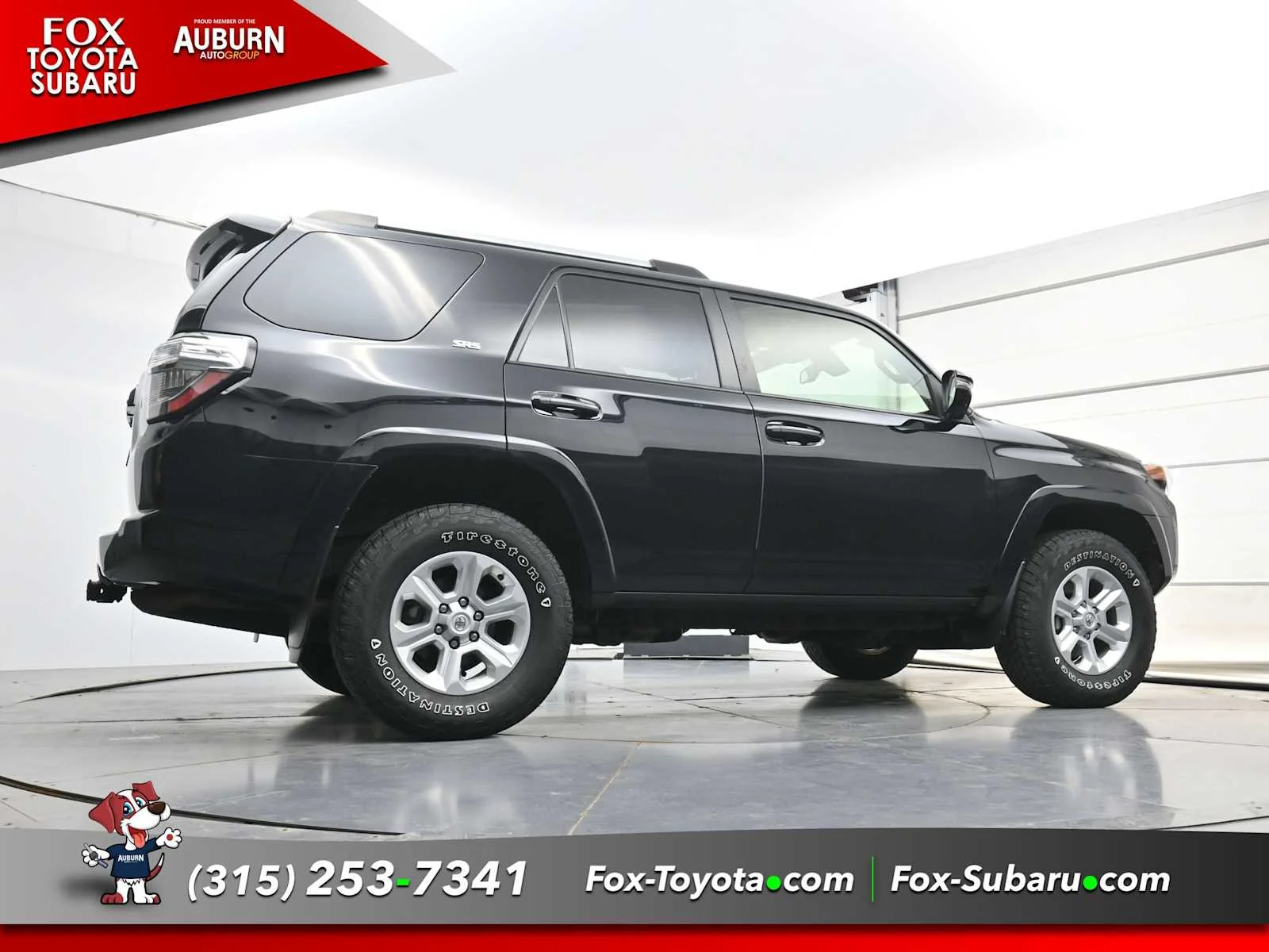 Used 2022 Midnight Black Metallic Toyota SR5 Premium image 23