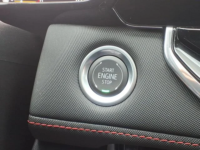 Certified Used 2024 White Chevrolet Z71 image 10