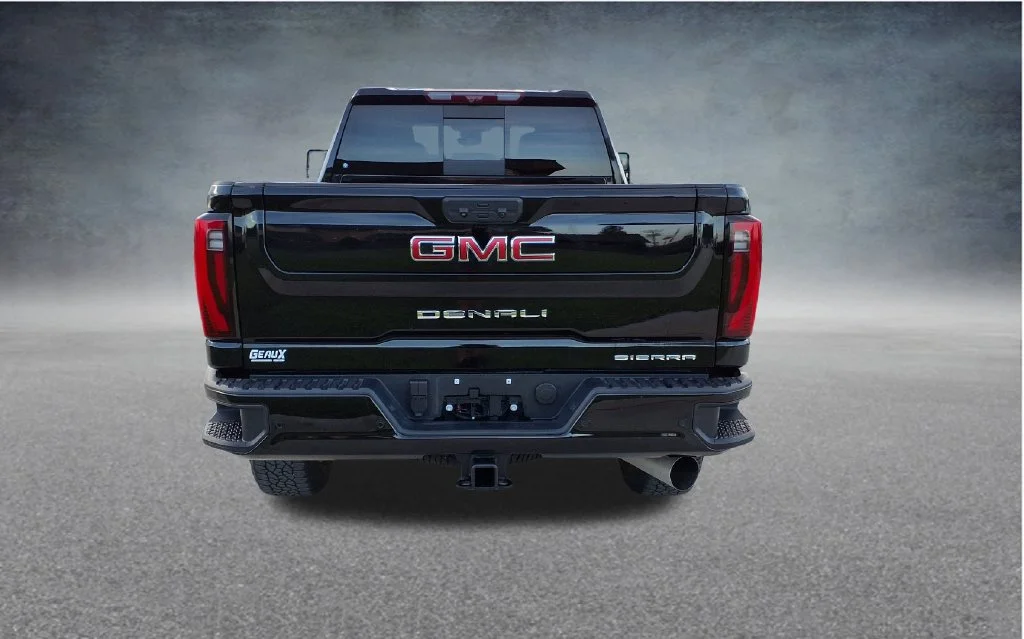 Used 2025 Black GMC Denali image 6