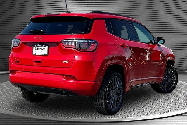 Used 2023 Red Jeep Limited image 6