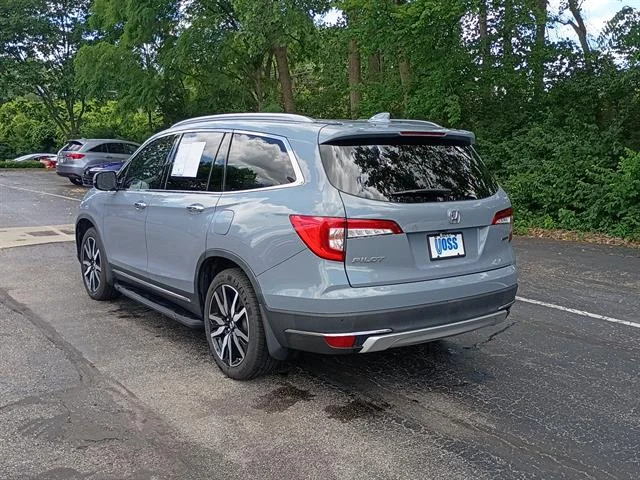 Certified Used 2022 GRAY Honda Touring w/Rear Captain