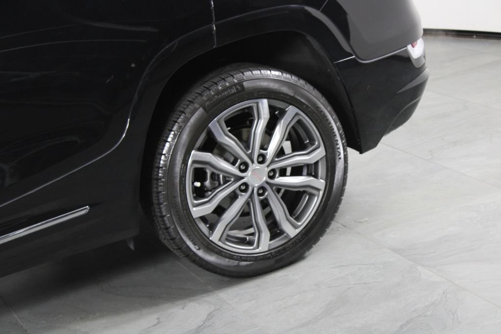 Used 2019 Black GMC Denali image 13