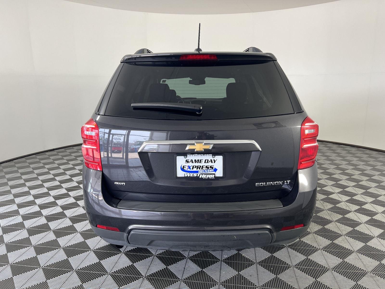 Used 2016 Tungsten Metallic Chevrolet LT image 4