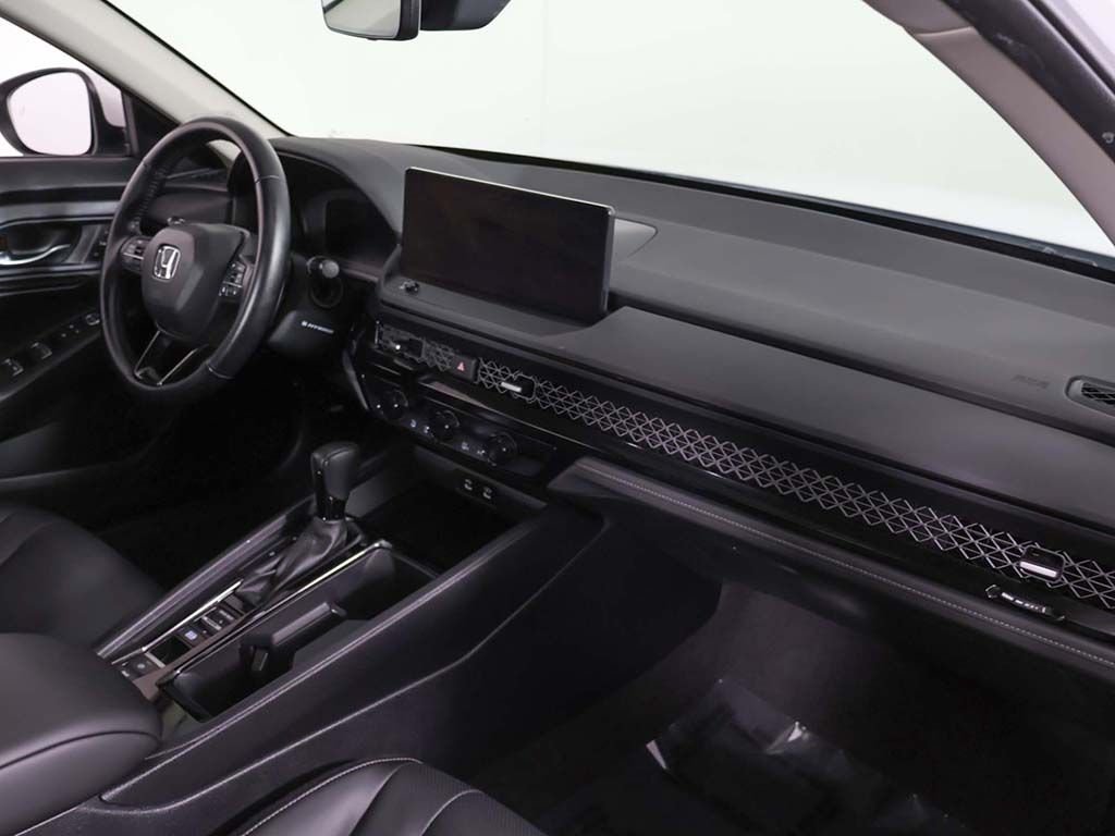 2024 Honda Accord Hybrid EX-L - Photo 28