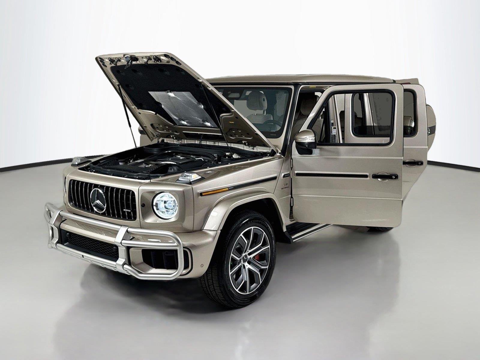 Used 2026 MANUFAKTUR Desert Silver Metallic Mercedes-Benz AMG® G 63 | AMG® Cross Spoke Wheels | Performance Pkg image 45