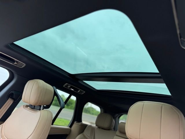 2025 Land Rover Range Rover SE - Photo 15