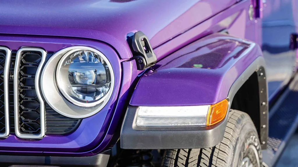 New 2026 Purple Jeep Sahara image 5