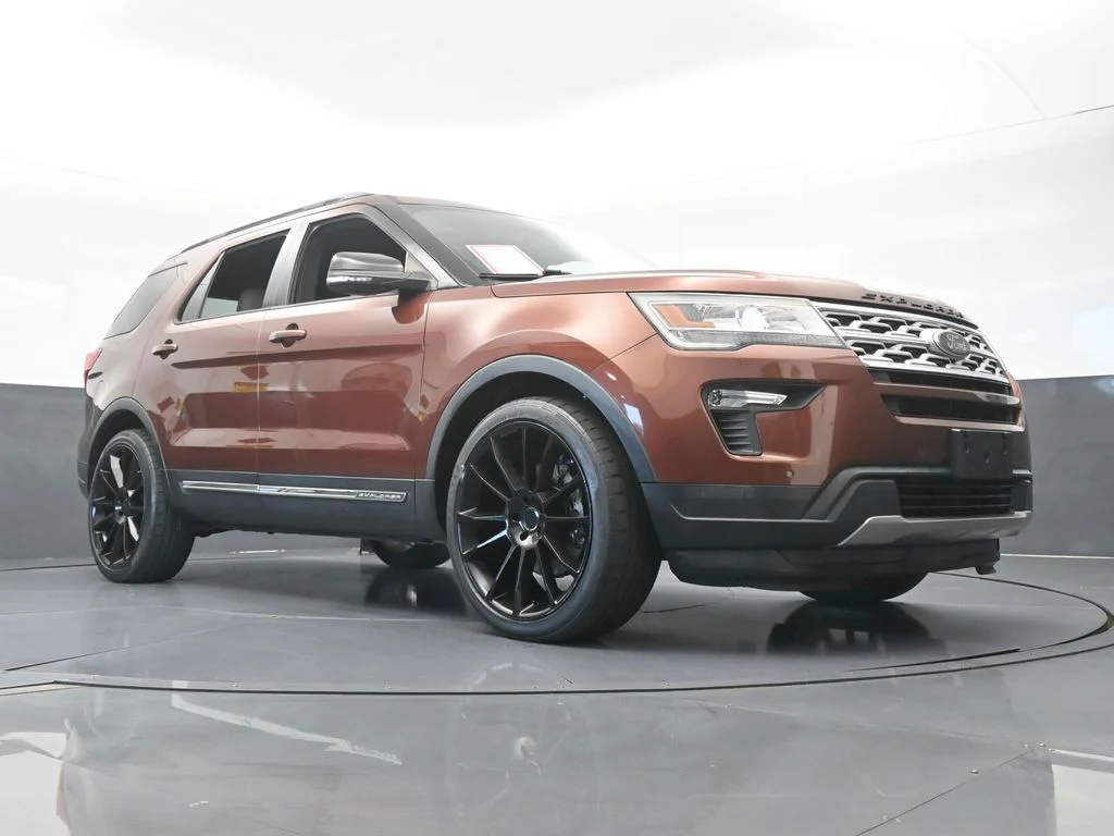 Used 2018 Cinnamon Glaze Metallic Ford XLT image 60