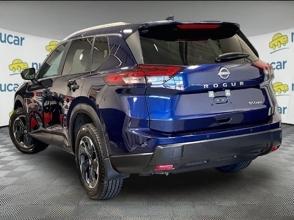 Used 2024 Blue Nissan SV image 4