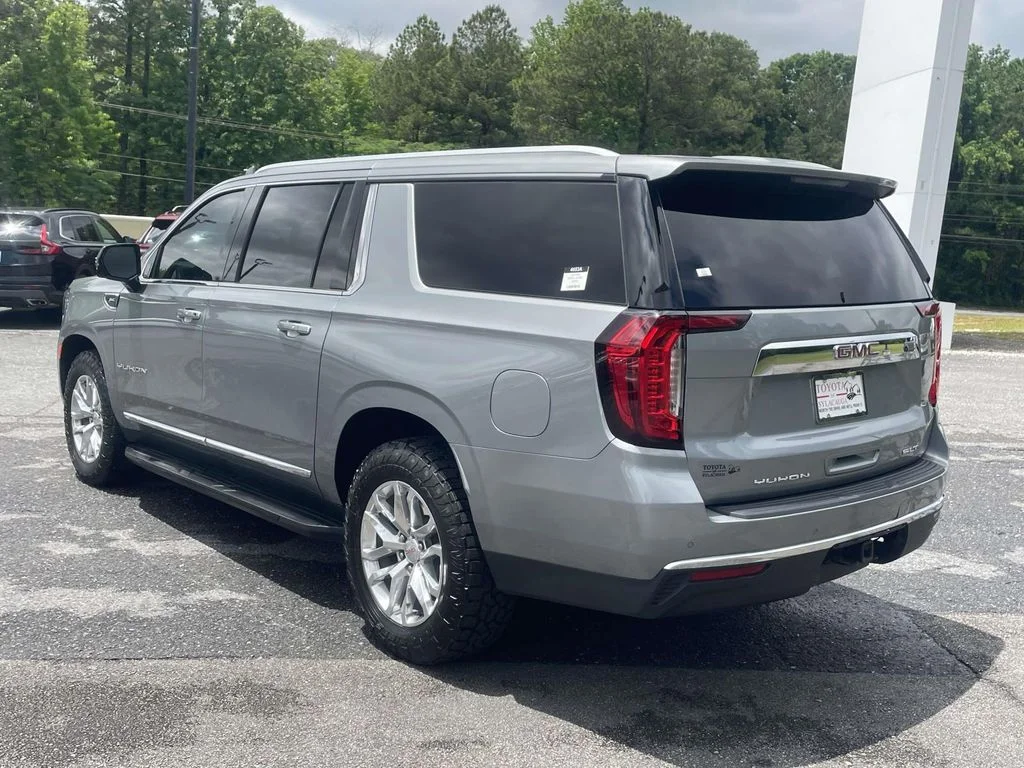 Used 2023 Sterling Metallic GMC SLT image 4
