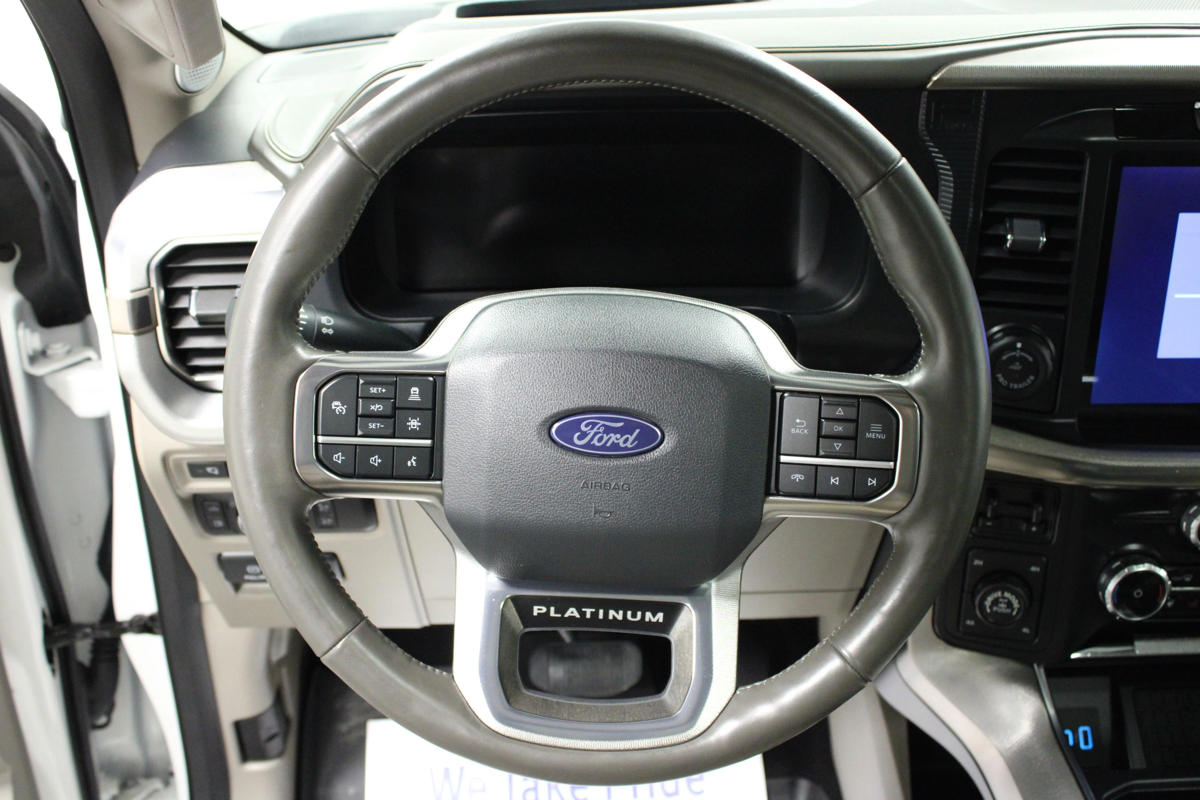 Used 2024 Star White Metallic Tri-Coat Ford Platinum image 18