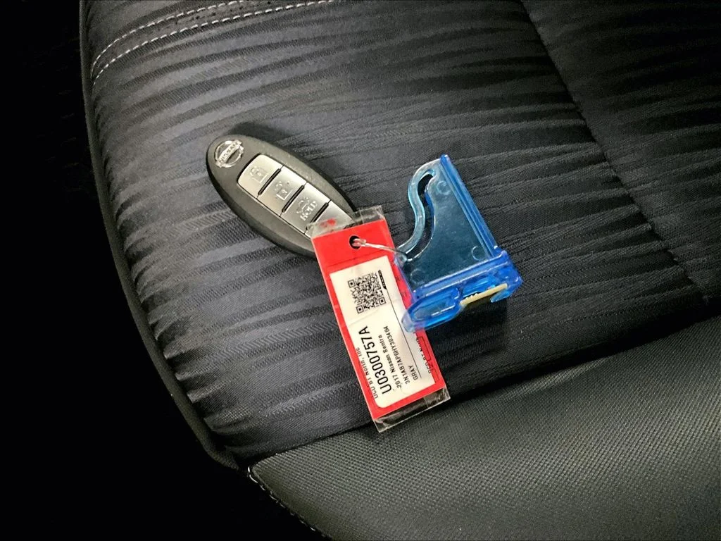 Used 2017 Gray Nissan SV image 30