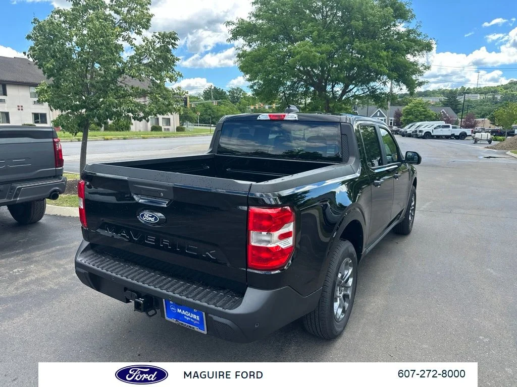 New 2026 Shadow Black Ford XLT image 4