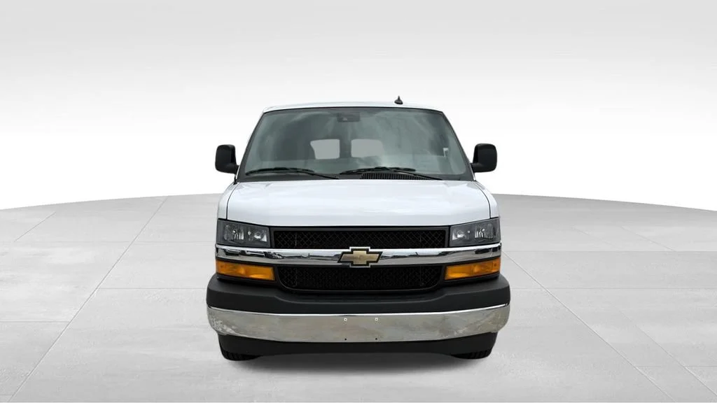 Used 2025 Summit White Chevrolet 1LT image 15