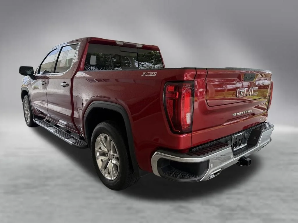 Used 2021 Red GMC SLT image 4