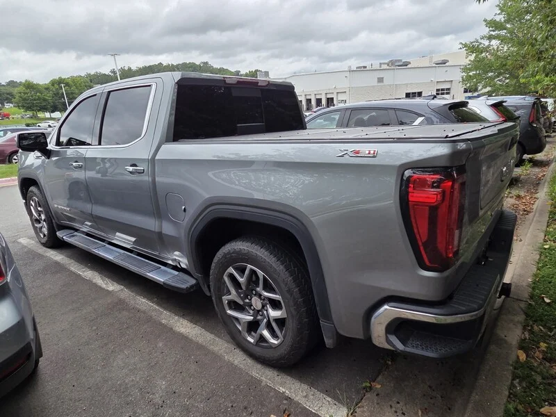 Used 2023 Sterling Metallic GMC SLT image 5