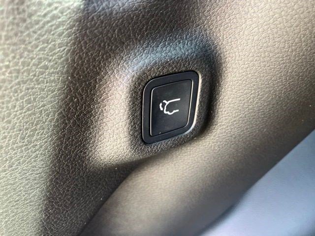 New 2026 Fathom Blue Pearl-Coat Exterior Paint Jeep Latitude Altitude image 25