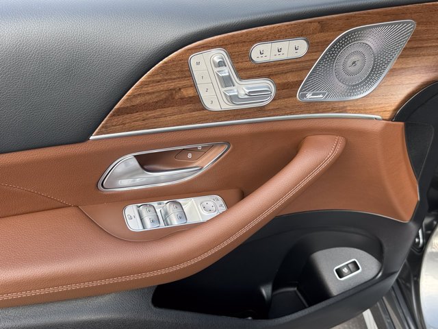 New 2026 Selenite Grey Metallic Mercedes-Benz GLE 450 image 8