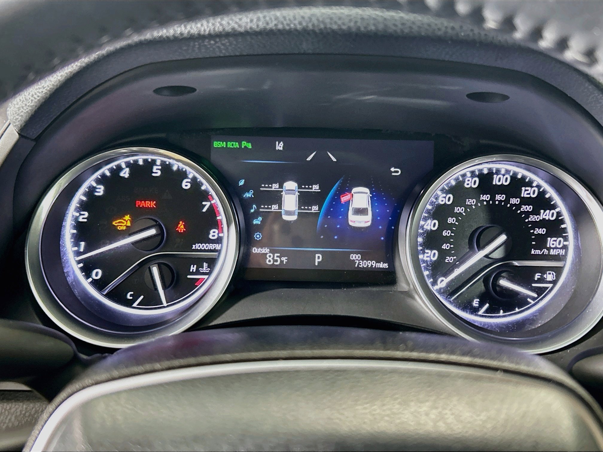 Used 2018 Wind Chill Pearl Toyota XLE image 12