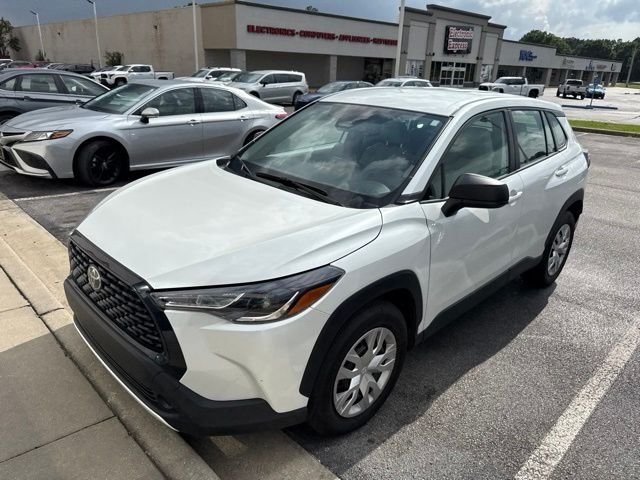 Used 2025  Toyota L image 2