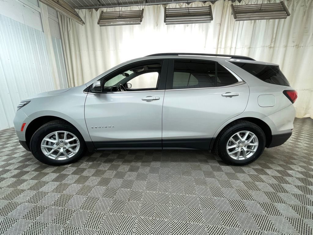 2022 Chevrolet Equinox LT - Photo 17