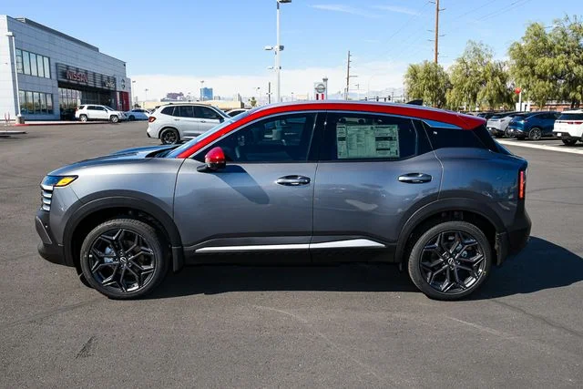 New 2026 Gun Metallic / Scarlet Ember Tintcoat Two-tone Nissan SR image 2