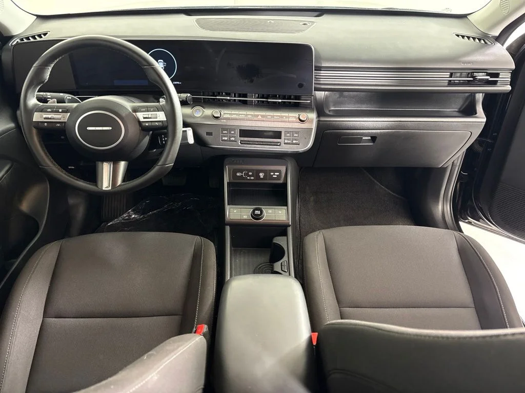 Used 2024 Black Hyundai SEL image 12