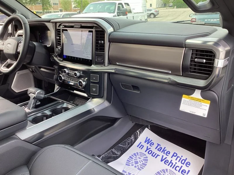 New 2026 Star White Metallic Tri-Coat Ford Platinum® image 22