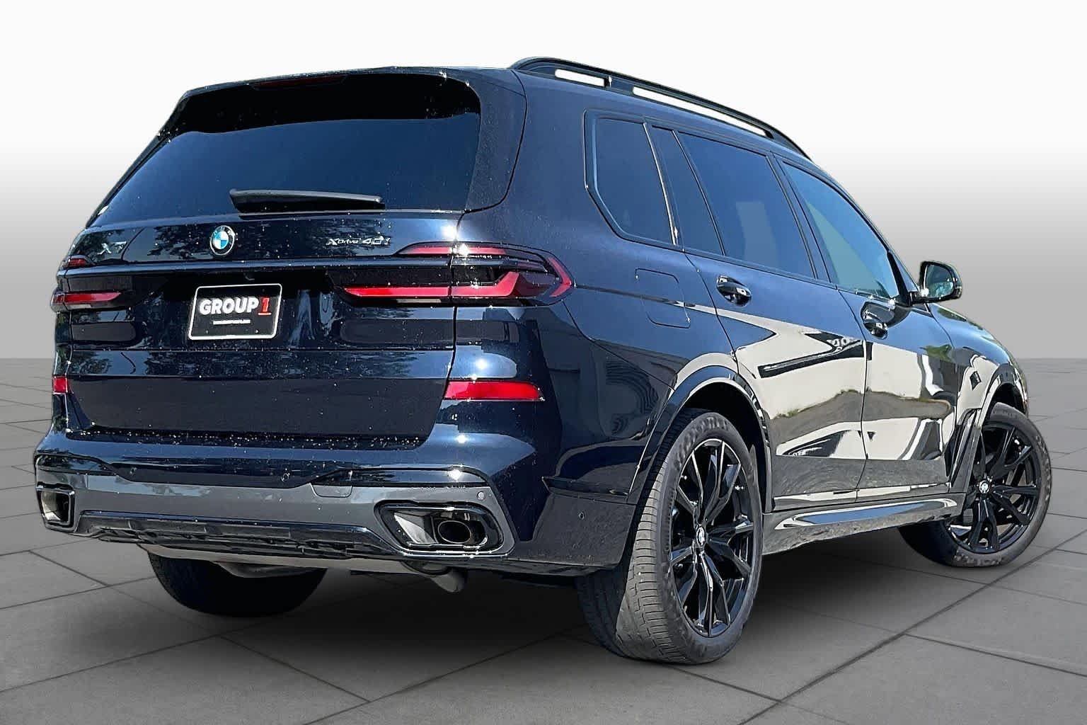 Used 2025 Carbon Black Metallic BMW xDrive40i image 12