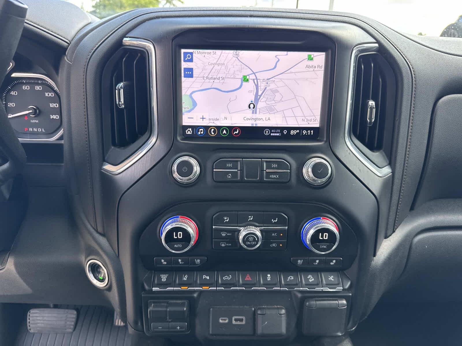 Used 2023 SUMMIT WHITE GMC AT4 image 17