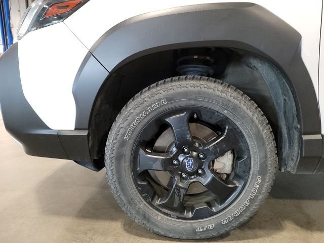 Used 2023 Crystal White Pearl Subaru Wilderness image 12