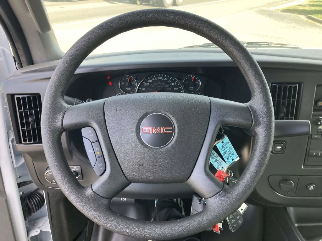 New 2026 Summit White GMC Work Van image 26