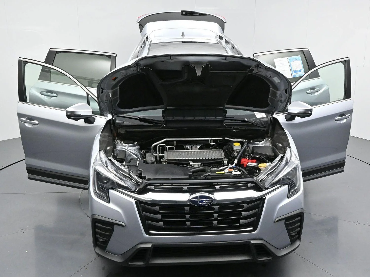 Used 2023 Ice Silver Metallic Subaru Limited image 45