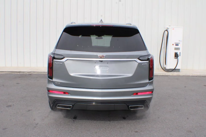 Used 2023 Argent Silver Metallic Cadillac Sport image 17