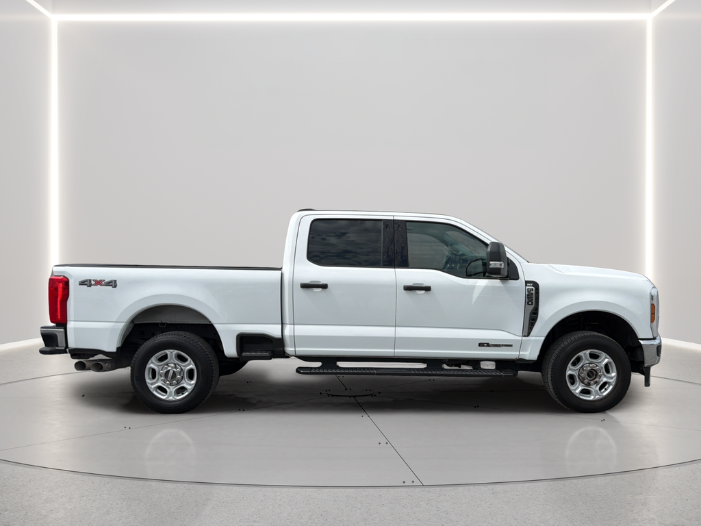 Used 2025 White Ford XLT image 16