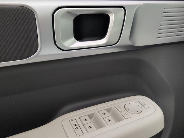 New 2027  Hyundai SE AWD image 13