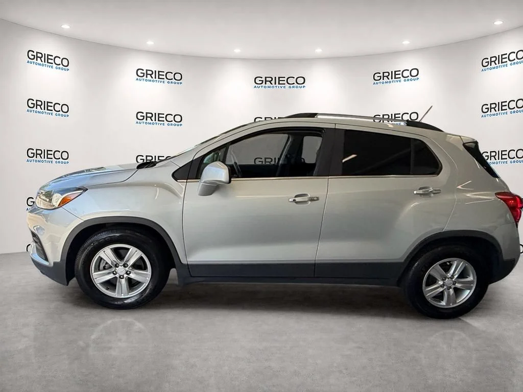 Used 2020 SILVER ICE METALLIC Chevrolet LT image 4