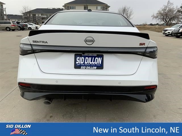 New 2026 Aspen White Tricoat/Super Black Nissan SR image 4