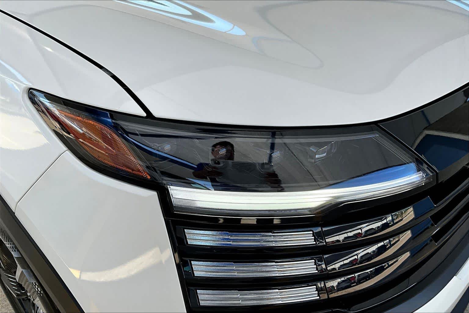 Used 2025 Aspen White Tricoat Nissan SV image 54