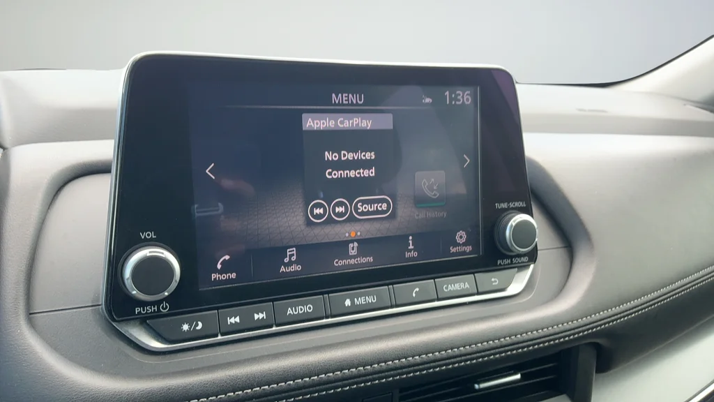 Used 2024 Gray Nissan SV image 11