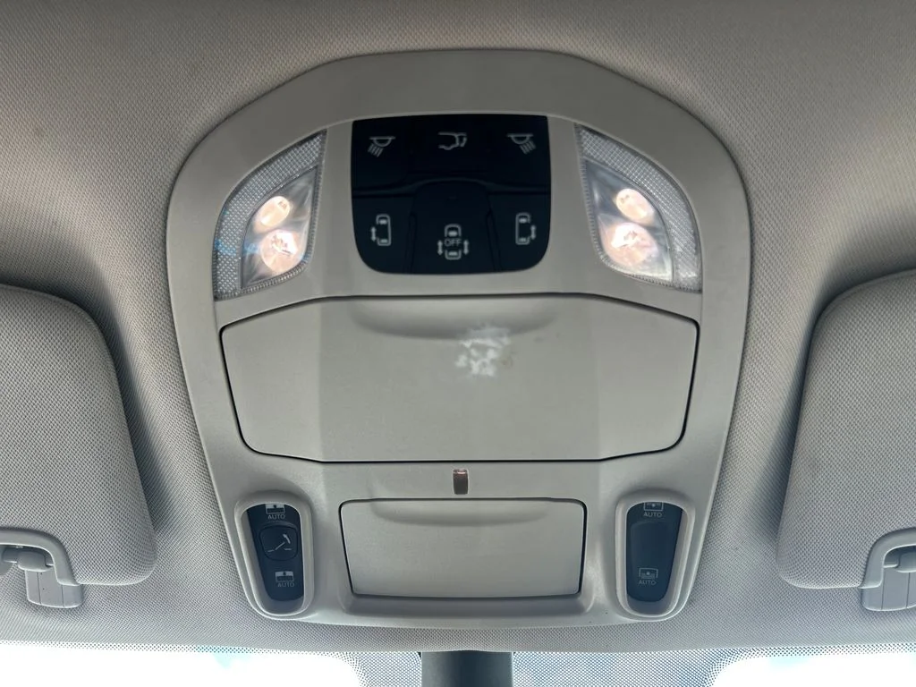 Used 2023 Gray Chrysler Limited image 21