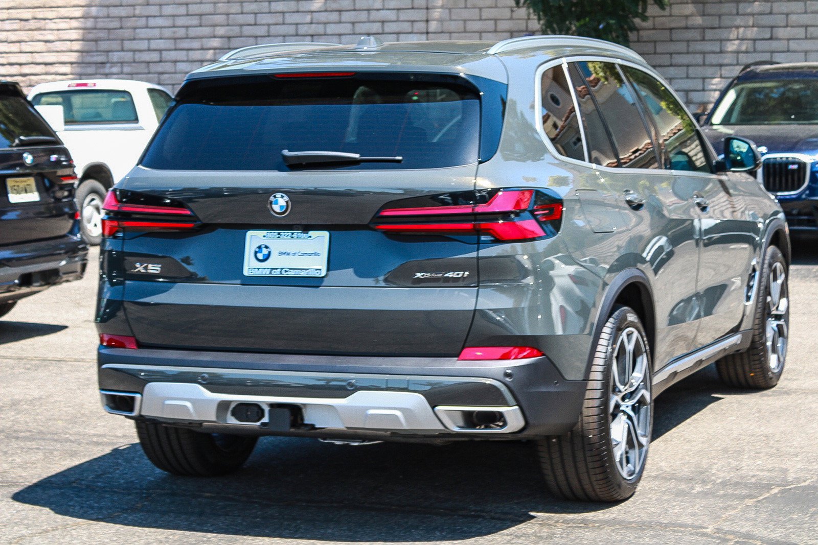 New 2026 Dravit Grey Metallic BMW xDrive40i image 6
