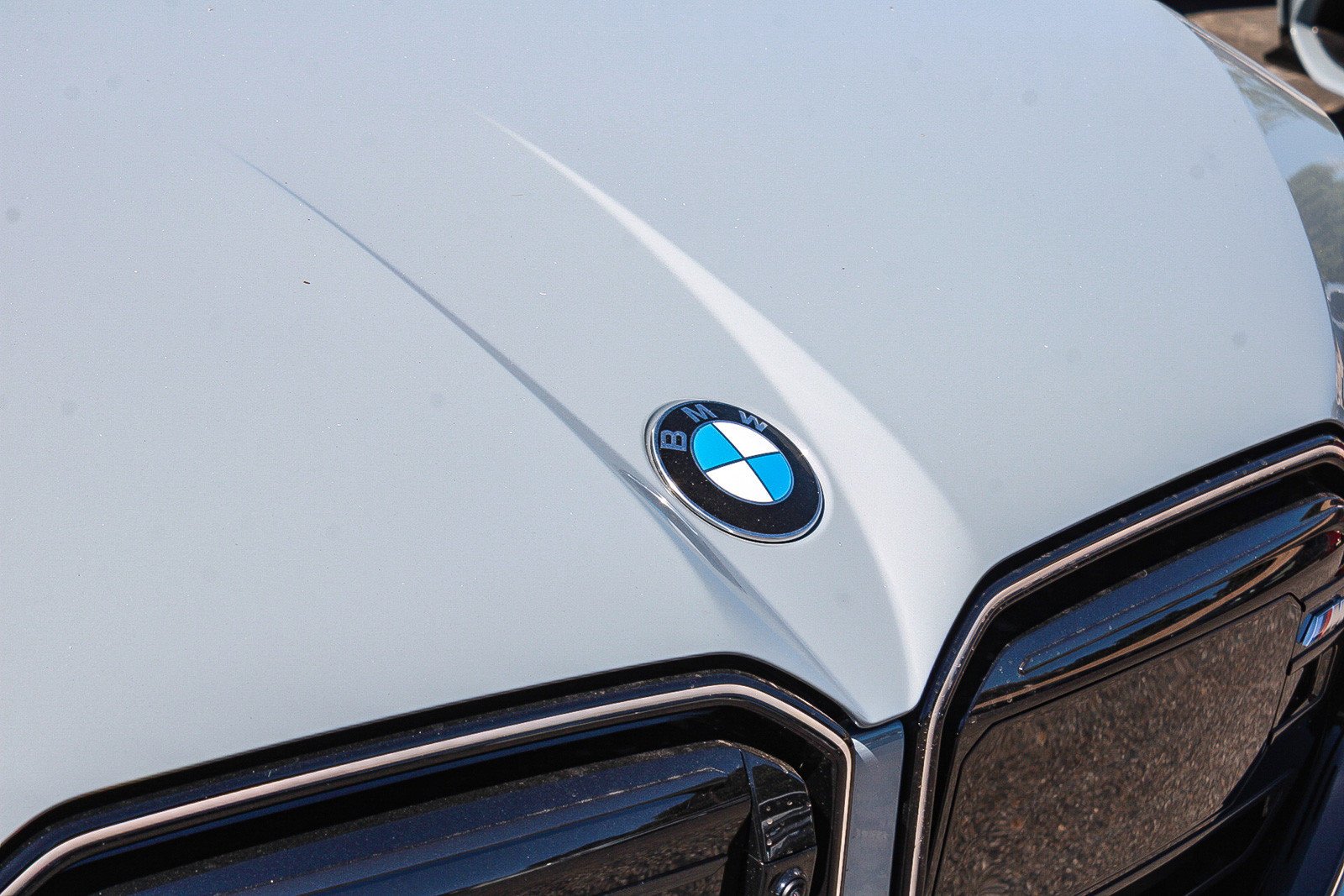 New 2026 Brooklyn Grey Metallic BMW M50 xDrive image 9