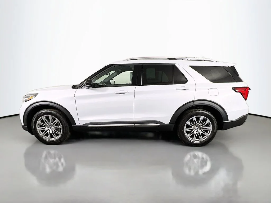 New 2026 Space White Metallic Ford Platinum image 6
