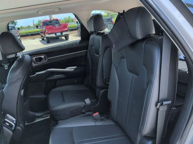 Certified Used 2022 Wolf Gray Kia EX image 14