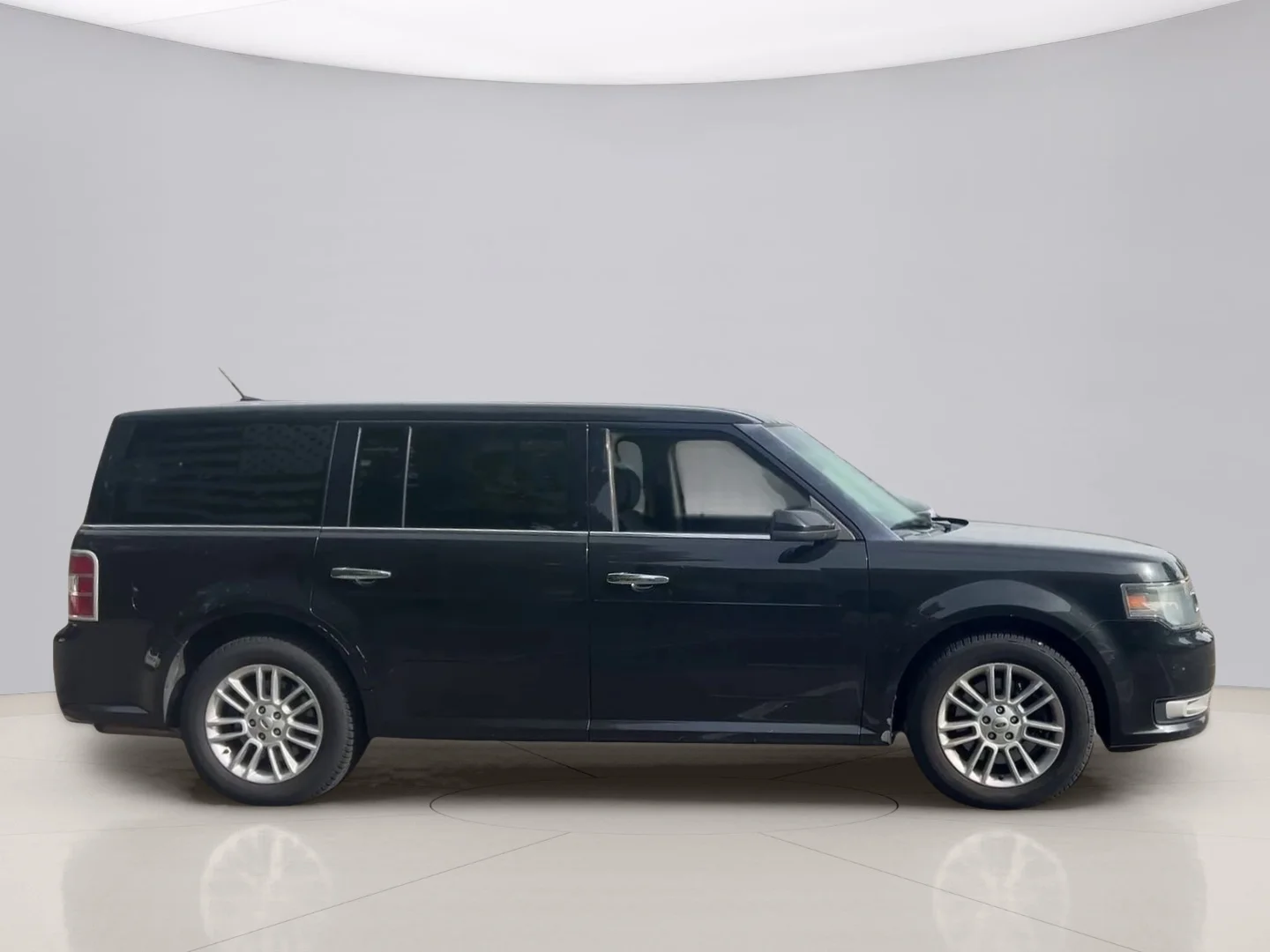 Used 2015 Black Ford SEL AWD image 6