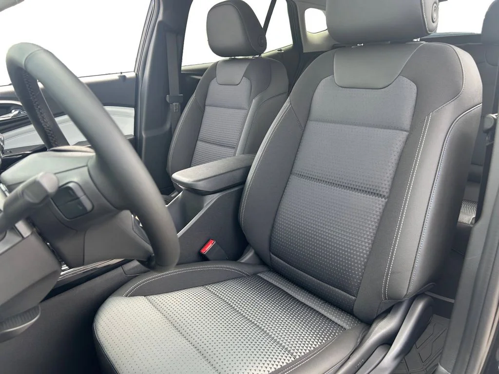 Used 2026 Black Chevrolet LT image 26