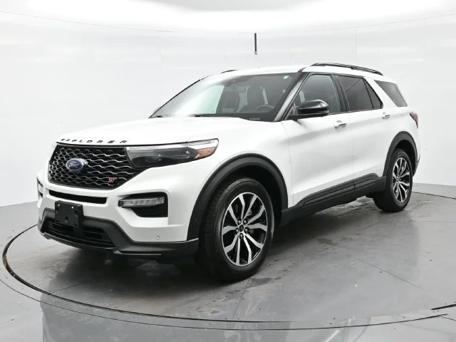 Used 2020 Star White Metallic Tri-coat Ford ST image 3