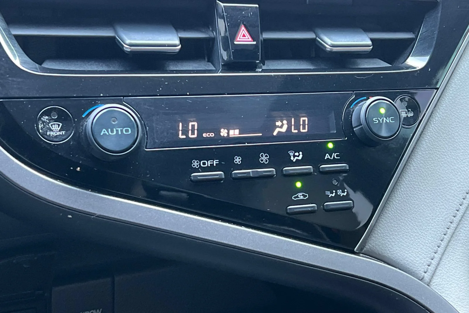 Used 2022  Toyota Hybrid XSE image 19
